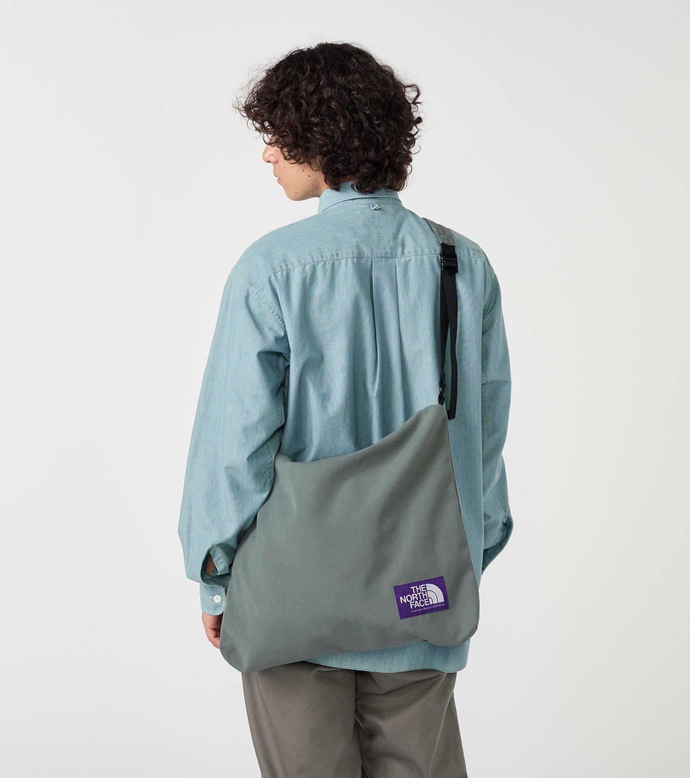 Field Shoulder Bag (THE NORTH FACE Purple Label)