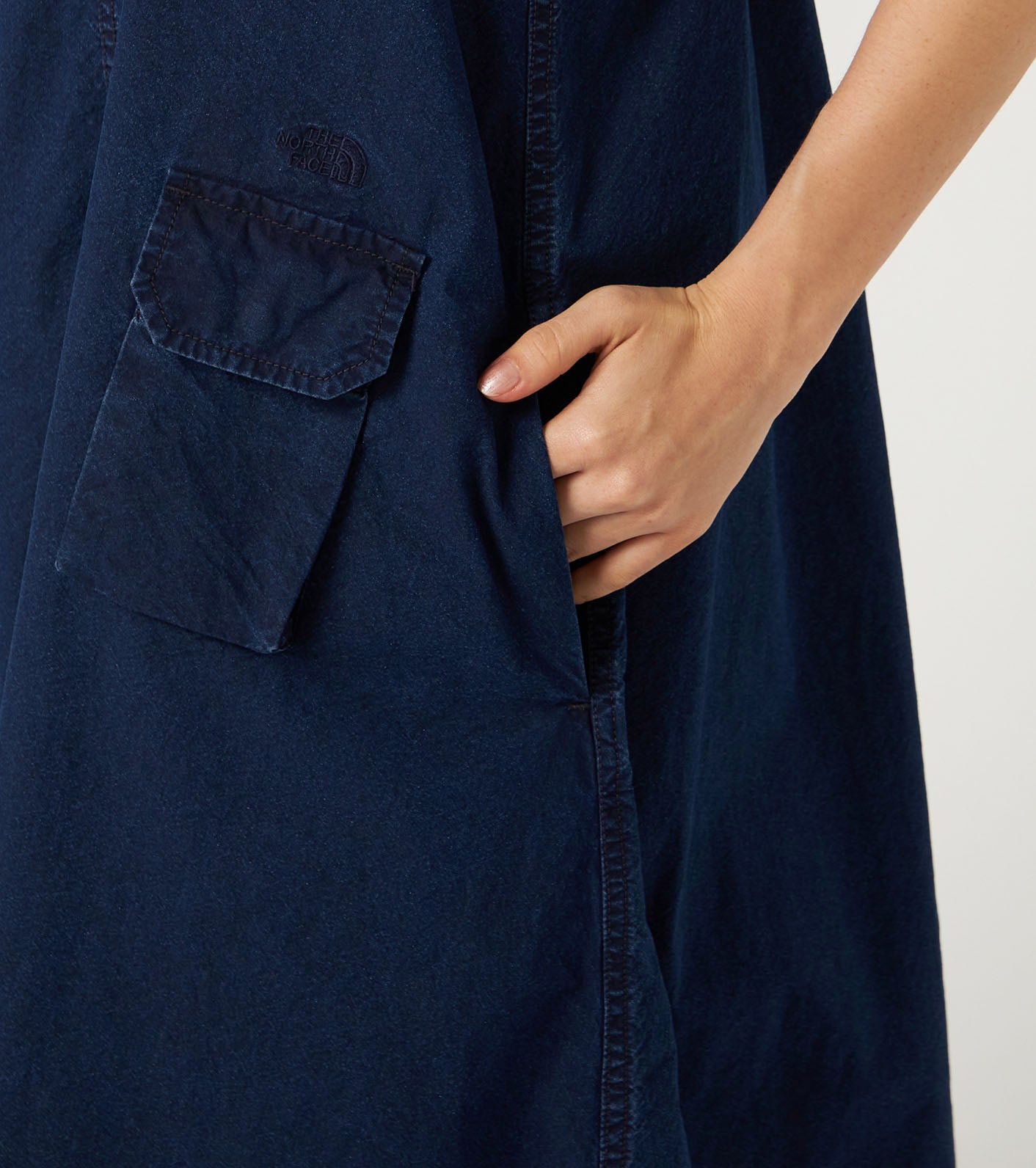 Cotton Nylon Weather Field Jumper Dress (THE NORTH FACE Purple Label)