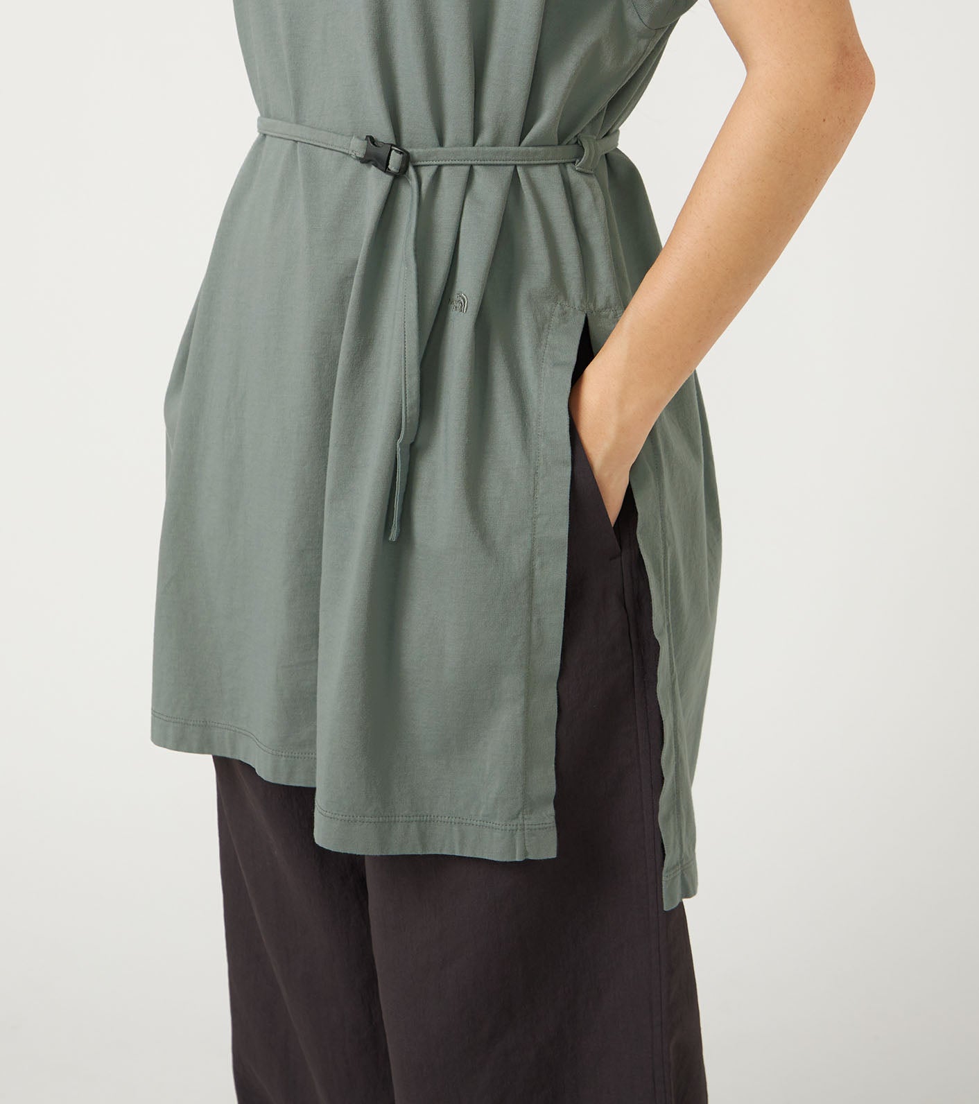 Garment Dyed Field Belted Dress (THE NORTH FACE Purple Label)